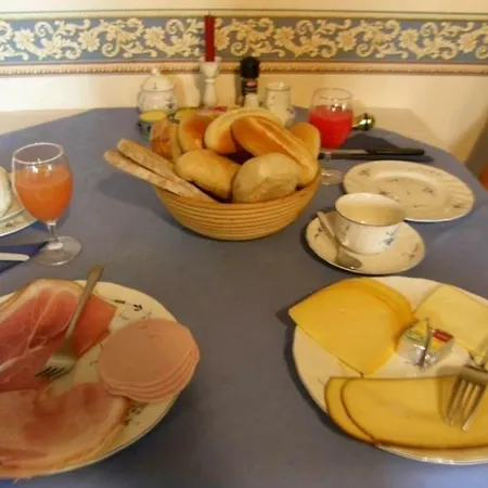 Le Relet Hotel